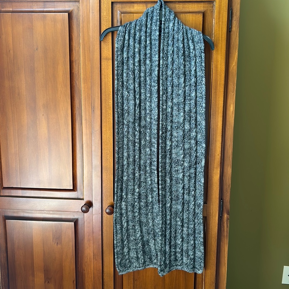 Veronique Winter Scarf